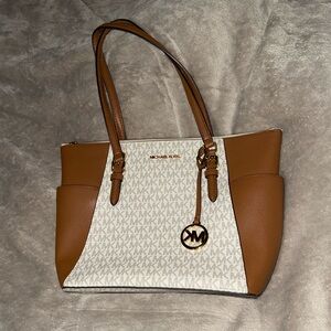 Charlotte Large Logo and Leather Top-Zip Tote Bag